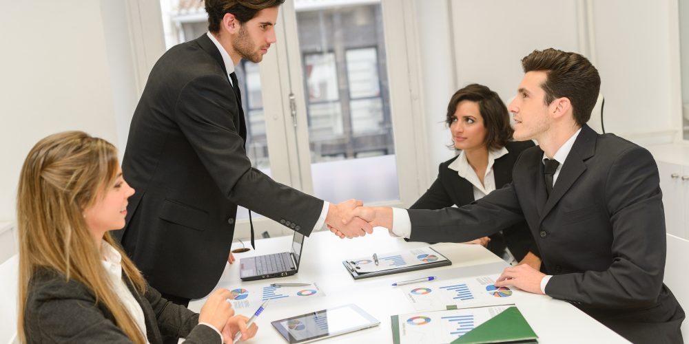 handshake-after-interview